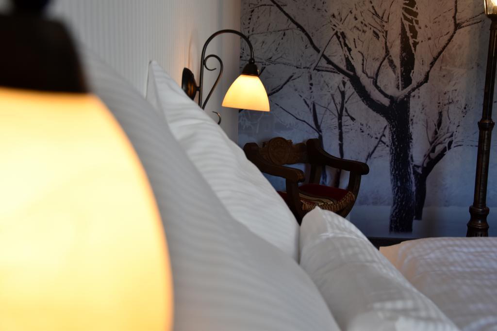 Hinter Den Spiegeln Hotel Heimbach Kültér fotó